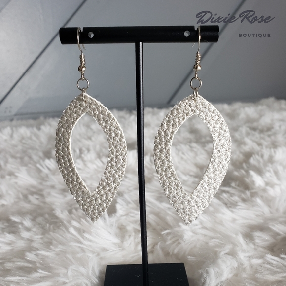 Handmade Faux Leather Earrings! - Picture 1 of 1